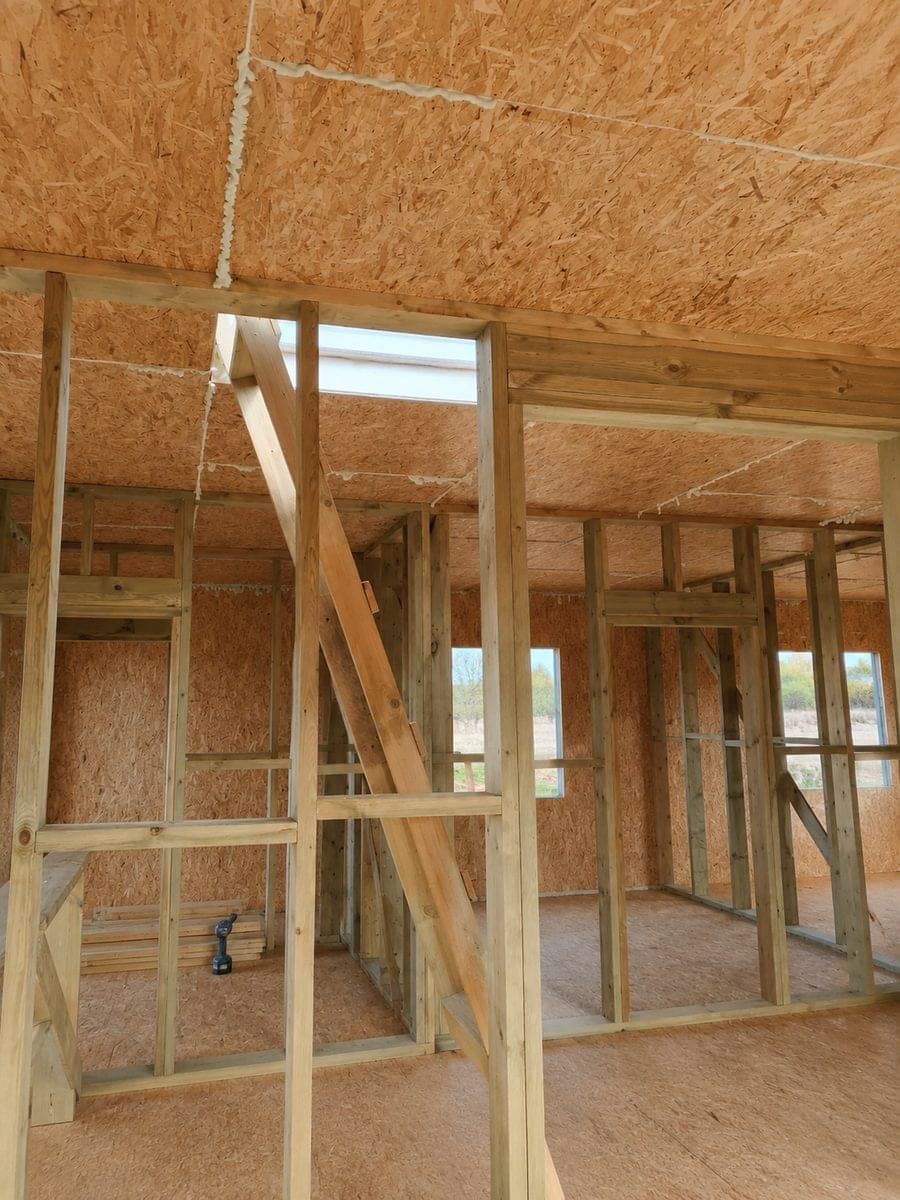 Строительство дома 100 м² в Буденовце — входная зона